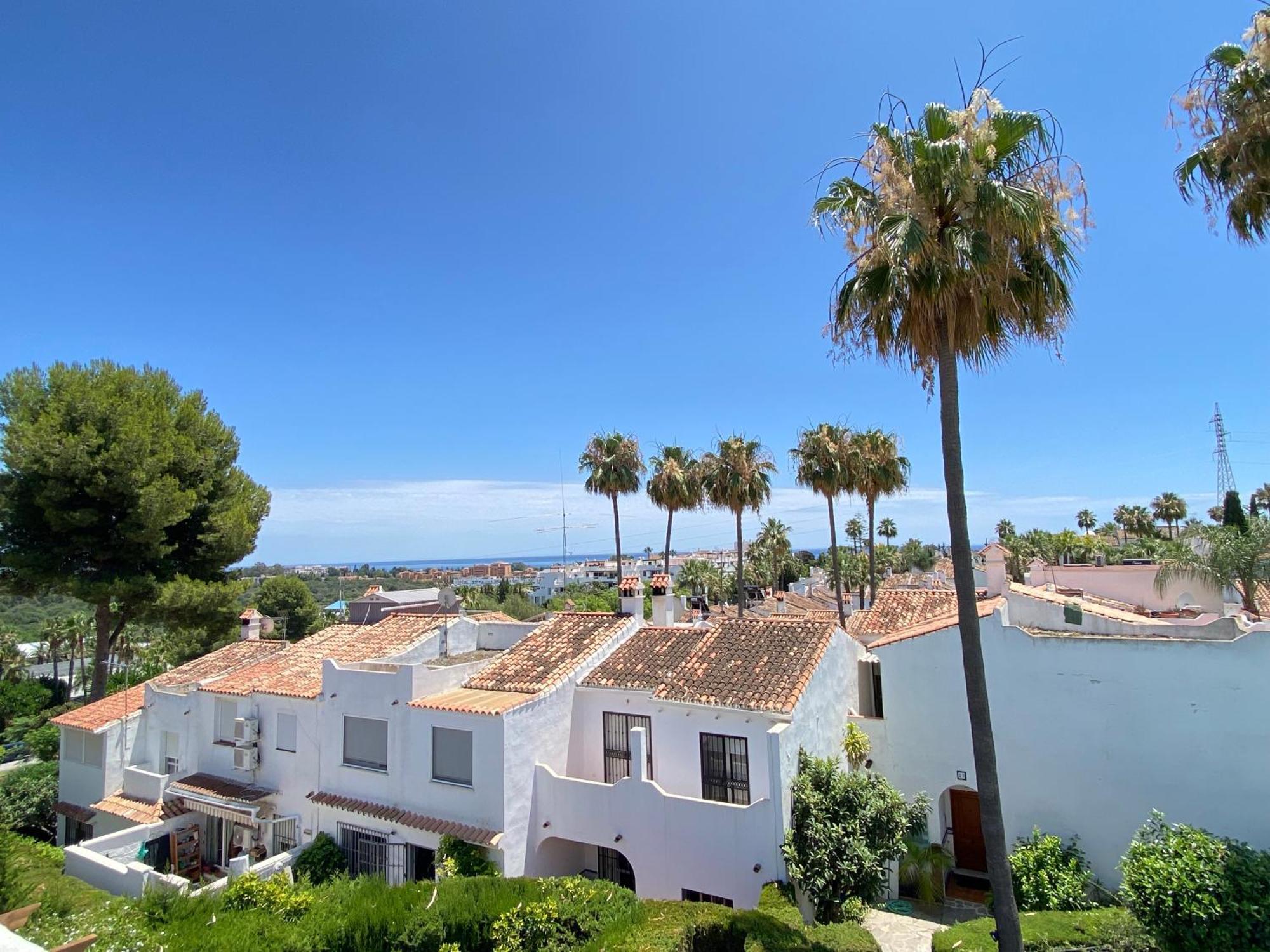 Townhouse W/Sea View & Garden Βίλα Εστεπόνα Εξωτερικό φωτογραφία