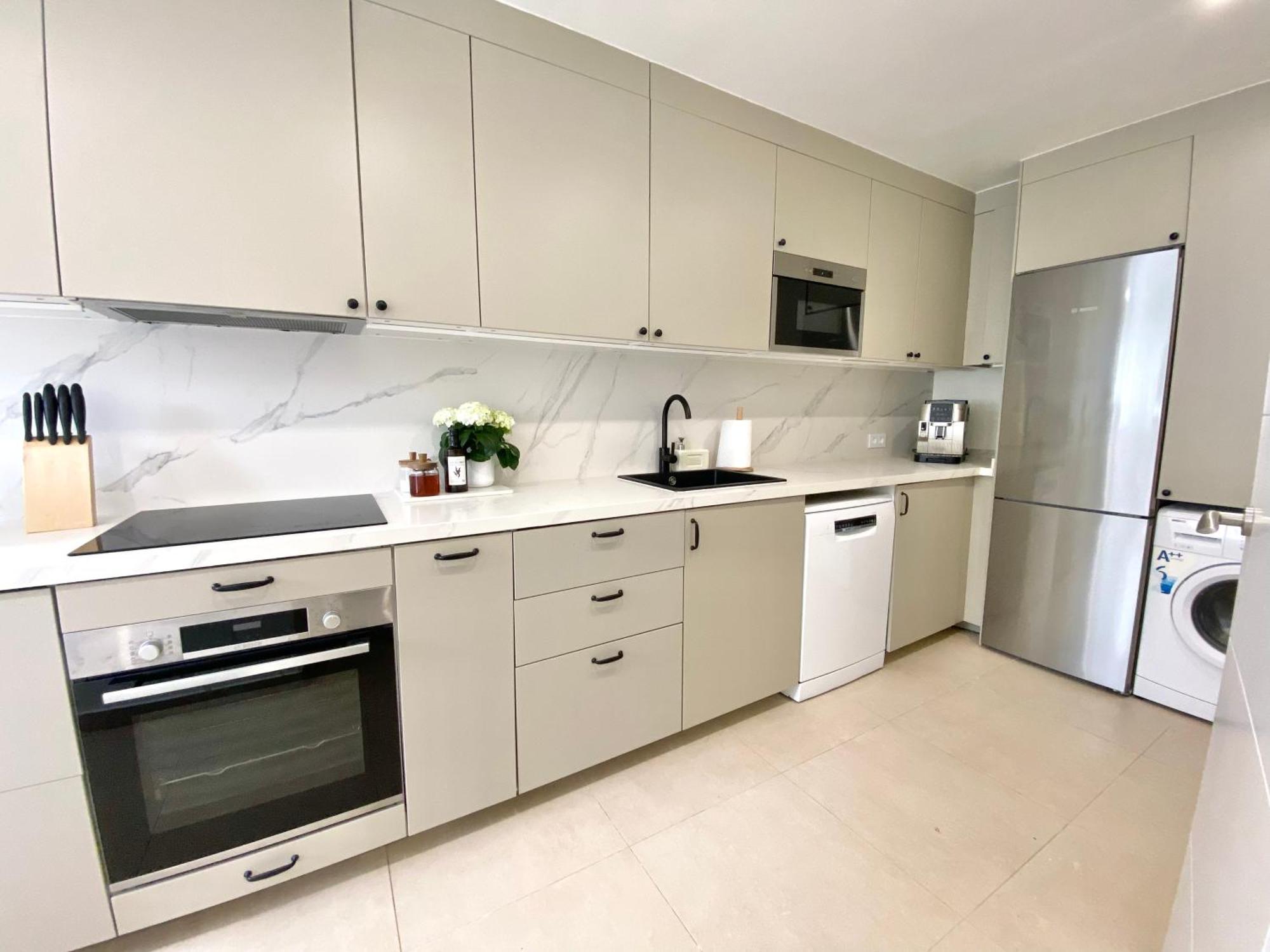 Townhouse W/Sea View & Garden Βίλα Εστεπόνα Εξωτερικό φωτογραφία